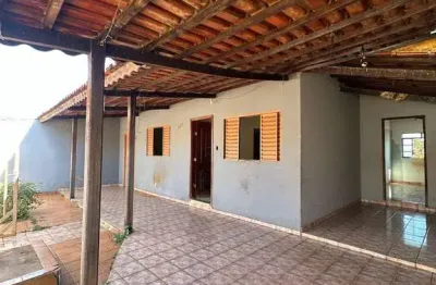 Casa à venda no jardim esperança – 3 quartos, quintal e ótimo espaço em patos de minas