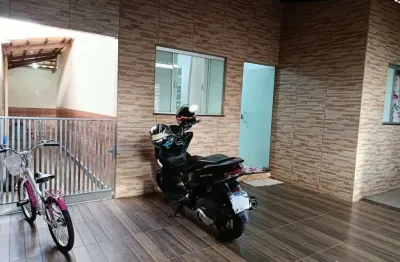 Casa com 3 quartos para alugar no Residencial Barreiro, Patos de Minas 