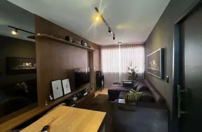 Apartamento à venda em vitória da conquista-ba, bairro boa vista: 2 quartos, 1 suíte, 2 banheiros, 1 vaga, 50m². venha conferir!