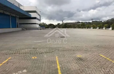 Barracão / Galpão / Depósito com 5 salas para alugar na Avenida Narain Singh, 10, Cidade Aracilia, Guarulhos