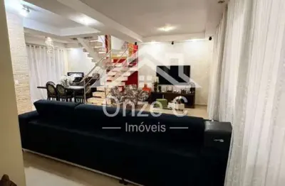 Casa com 3 quartos à venda na Rua Joviânia, 2, Cidade Maia, Guarulhos