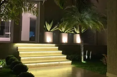 Imperdível! Casa à venda na Vila Oliveira, Mogi das Cruzes-SP: 4 quartos, 2 suítes, 3 salas, 6 banheiros, 4 vagas de garagem, 570m².