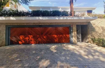 Casa com 6 quartos à venda na Avenida Sílvio Sciumbata, 405, Interlagos, São Paulo