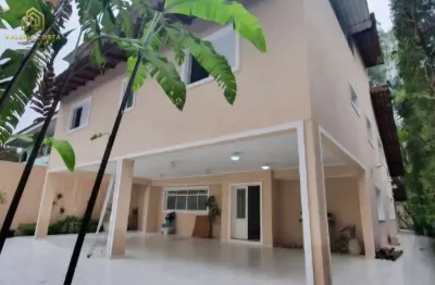 Casa com 4 quartos à venda na Avenida Manoel dos Reis Araújo, 52, Jardim Marajoara, São Paulo