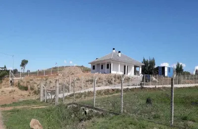 Chácara em condomínio fechado, com moradia em alvenaria - apanhador