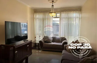 Casa grande e espaçosa   para 4 pessoas , com 3 quartos  sendo uma suíte - 550 metros do hangar - 8 minutos caminhando.