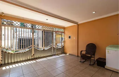 Casa com 2 suites para vender na av. roberto camelier - jurunas
