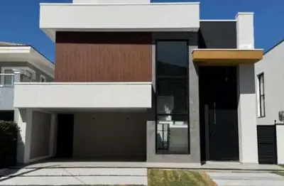 Sobrado de 357m² de área construída com 4 dormitórios sendo 3 suítes no Residencial Green Park no Quiririm em Taubaté/SP