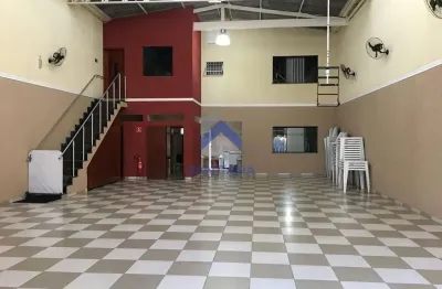 Casa comercial de 200m² com kitnet no quiririm em taubaté/sp