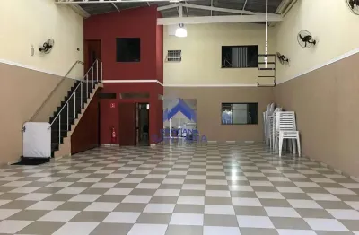 Casa comercial de 200m² com kitnet no quiririm em taubaté/sp