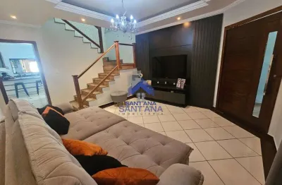 Sobrado de 190m² com 3 dormitórios sendo 1 suíte no residencial portal da mantiqueira  em taubaté/sp