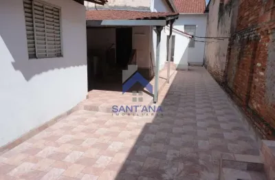 Casa com 2 quartos à venda na Rua Visconde do Rio Branco, --, Centro, Taubaté