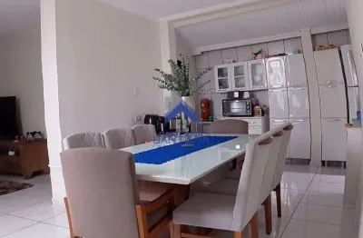 Casa com 180m² com 2 dormitórios sendo uma suíte no vila costa em taubaté-sp