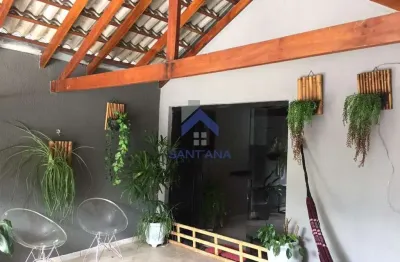 Sobrado de 180m² com 3 dormitórios sendo 1 suite no parque aeroporto em taubaté/sp