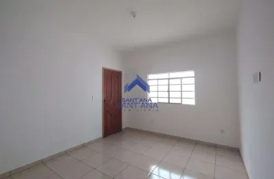 Casa de 90m² com 2 dormitórios e kitnet nos fundos no areão em taubaté/sp