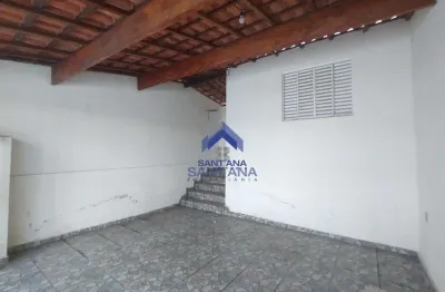 Casa de 75m² com 3 dormitórios sendo 1 suíte com edícula no fundo na esplanada independência em taubaté/sp