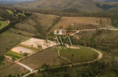 Terreno à venda na Avenida Canadá, Vila do Ouro, Nova Lima