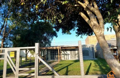 Casa à venda em imbé, bairro albatroz - mobiliada, com churrasqueira e jardim
