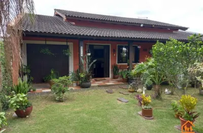 Casa à venda em tramandaí com churrasqueira e jardim - 114m²