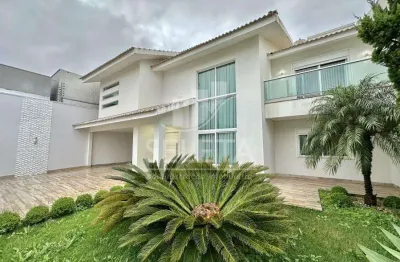 Sobrado à venda, localizado no bairro tropical em cascavel-pr