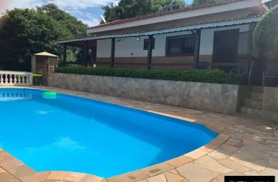 Bela chácara em atibaia 3900m²  analisa entrada  parcelas e carro $ 850mil
