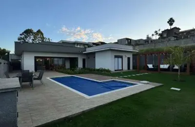 Oportunidade em  condominio 15 min do centro de atibaia-sp r$ 3.200.000!!