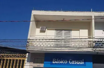 Casa comercial (parte superior de loja) já adaptada para escritório/clinica  para alugar por r$ 2.600,00 com  130 m² no centro de jundiaí.