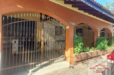 Casa de esquina com av. dos ferroviários à venda, at. 1.642m e  ac 1490 m2² por r$ 5.500.000 - centro - jundiaí/sp