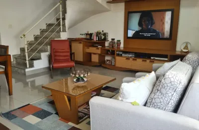 Lindo sobrado próximo ao colégio português com 3 dormitórios e lazer