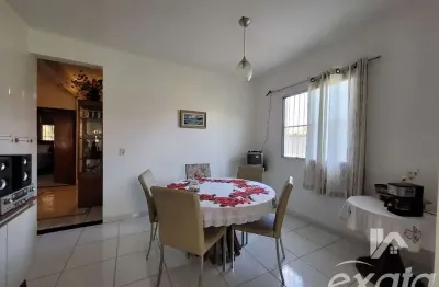 Casa com 3 quartos à venda na avenida raul leão castello, 200, portal de jacaraípe, serra, 241 m2 por r$ 690.000