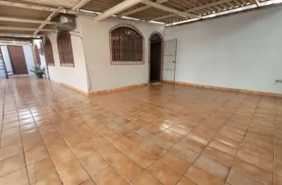 Casa com 1 quarto à venda na rua santa maria, 1411, das laranjeiras, serra, 300 m2 por r$ 430.000