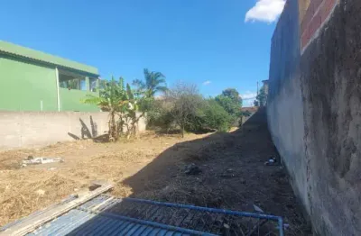 Terreno à venda na rua da bicuíba, balneário de carapebus, serra por r$ 300.000
