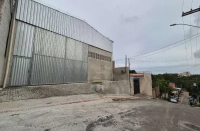 Barracão / Galpão / Depósito com 1 sala para alugar na Rua Vitória, 255, Alterosas, Serra, 280 m2 por R$ 5.800