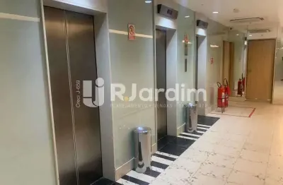 Sala comercial com 3 salas para alugar na rua voluntários da pátria, botafogo, rio de janeiro, 120 m2 por r$ 9.000