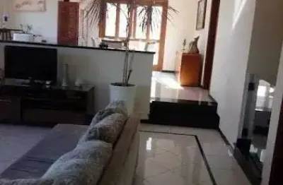 Lindo sobrado com vista para reserva ecológica - recanto do parque, itatiba