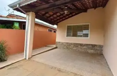 Casa com 2 quartos à venda na Rua Natale Bernucci, 10 B, Centro, Jarinu