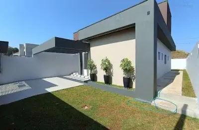 Casa com 3 quartos à venda na Rua Lauro Tafarelo, 490, Centro, Jarinu