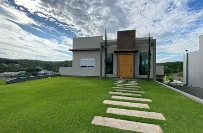 Sobrado á venda no  condomínio em residencial lagos de jarinu - jarinu/ sp