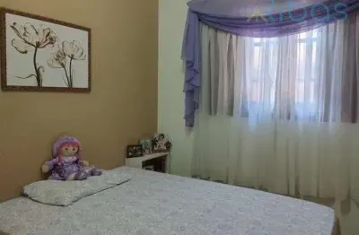 Casa c/ 2 dormitórios, área gourmet e 2 vagas de garagem cobertas