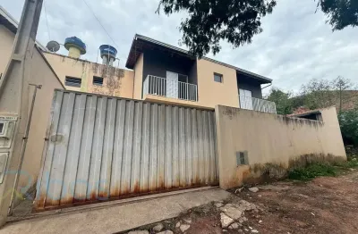 Casa com 2 quartos para alugar na rua lombardia, 651, nova trieste, jarinu, 100 m2 por r$ 1.600