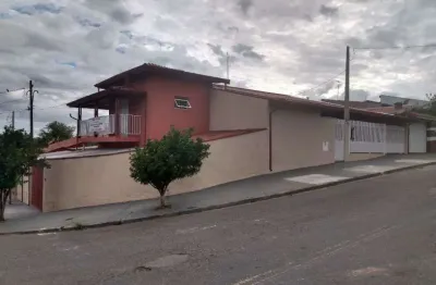 Casa com 2 dormitórios para alugar, 130 m² por r$ 2.500,00/mês - jardim são luiz - valinhos/sp