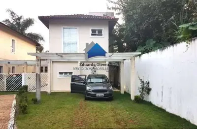 Casa totalmente individual próximo do Centro de Cotia e Ct do São Paulo