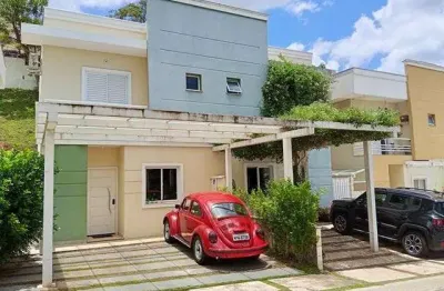 Casa de 3 dormitórios para locação na granja viana condominio quebec ville