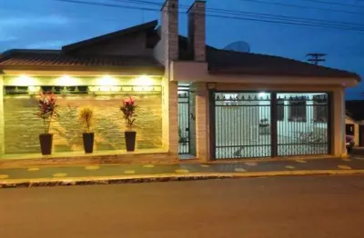 Casa à venda, 4 quartos, 2 suítes, centro - rio das pedras/sp