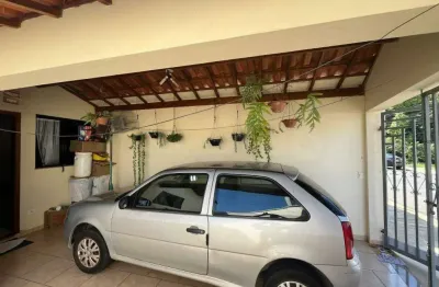 Casa com 2 quartos à venda no Centro, Saltinho 