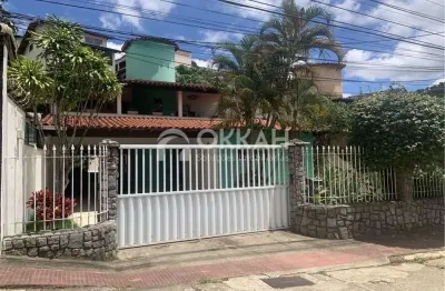 Casa com 5 quartos à venda na francisco segóvia, 62, fradinhos, vitória por r$ 2.200.000