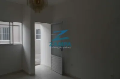 Casa de 1  quarto com 1 vaga de garagem com banheiro completo na bela vista