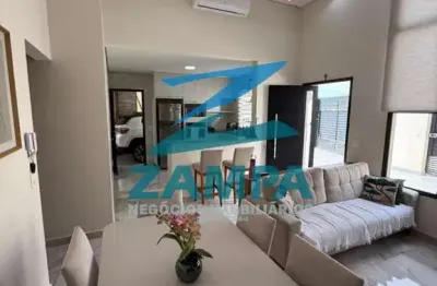 Casa térrea com 3 quartos (1 suite com ar), espaço gourmet moderno e 3 vagas de garagem