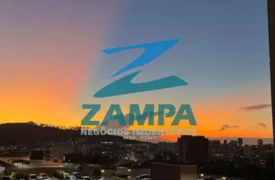 Apto de 53m² com 2 quartos, sala 2 ambientes com sacada, cozinha planejada e 1 vaga coberta