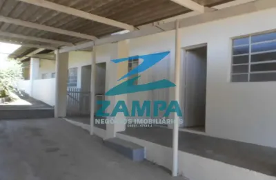 Casa térrea com 1 quarto, sala, cozinha, banheiro, área de serviço e 1 vaga de garagem